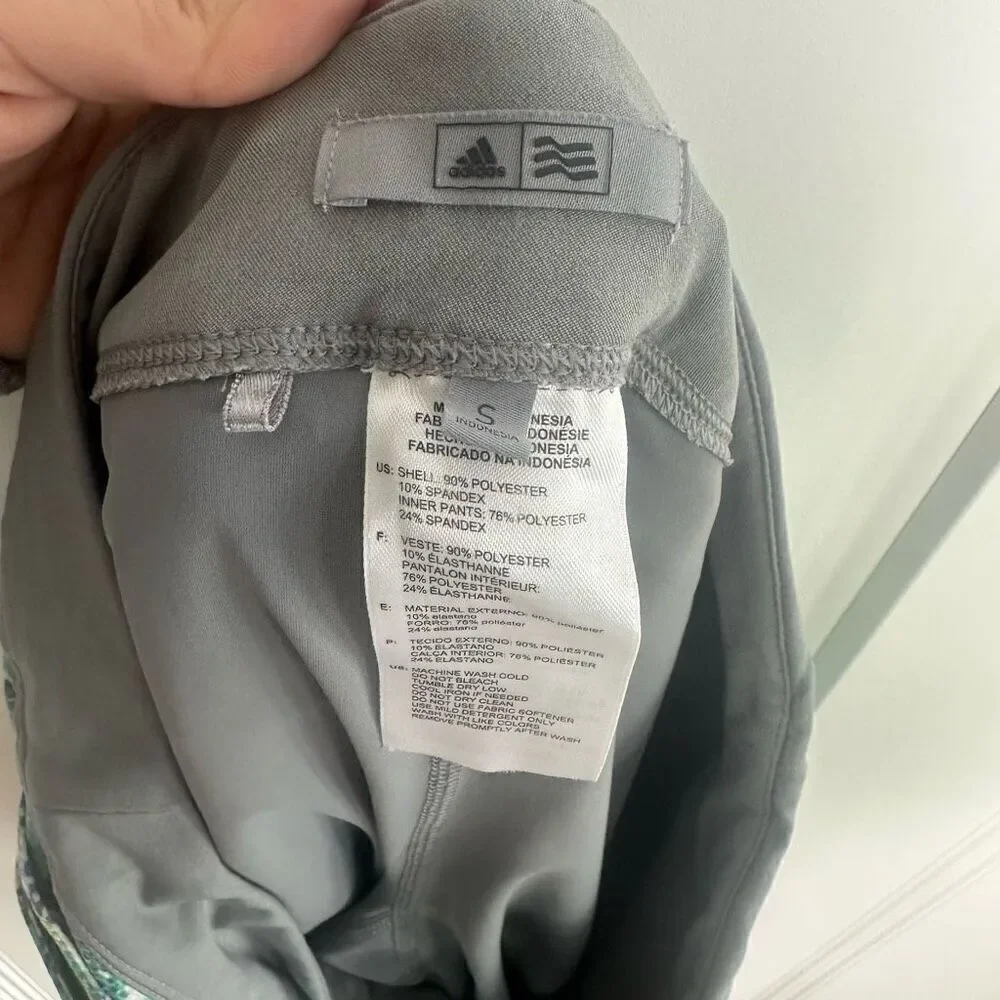 Adidas skort blue size small (m1)